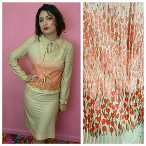 Size Large to XL | Vintage 1970's Tan and Red Flower Ombre Dress by Leslie Faye